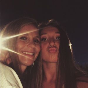 Meet your Posher, Lexie